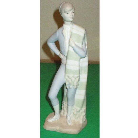 Porceval Spain Unglazed Figurine Porcelain Statue of Man with Blanket Matador? - Picture 1 of 13